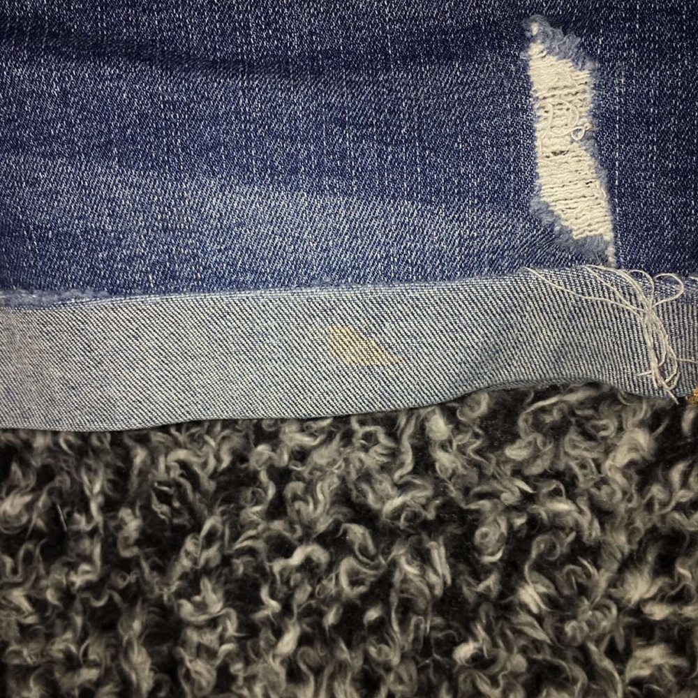 Shorts - Picture 3 of 3